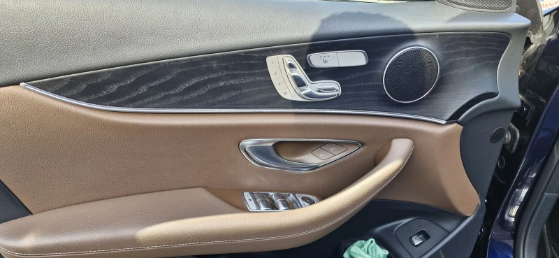 Mercedes-Benz E 300 de/Дизел/Плъгин хибрид/ Панорама , снимка 13 - Автомобили и джипове - 52338066