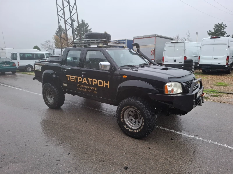 Nissan Pickup 2.5D 4x4, снимка 2 - Автомобили и джипове - 52379805