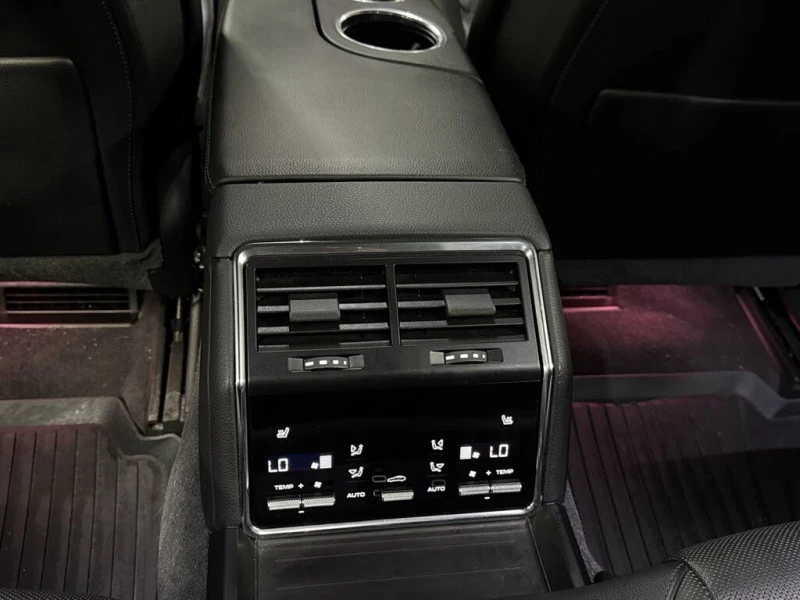 Porsche Panamera * 4* PLATINUM* EDITION* АвтоКредит* (ЦЕНА ДО БГ), снимка 15 - Автомобили и джипове - 52591005