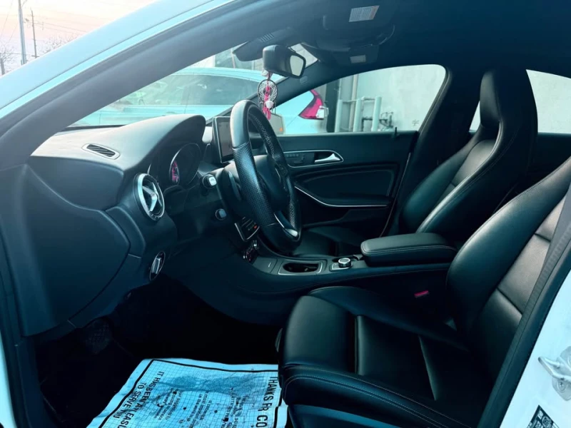 Mercedes-Benz CLA 250 AMG PACK * * CARFAX * * АВТОКРЕДИТ * * , снимка 8 - Автомобили и джипове - 53246143