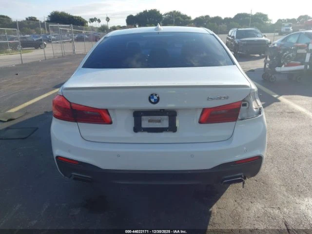 BMW 540 M* SPORT* ДИГИТАЛНО* ТАБЛО* 360КАМЕРА* LANE* ASSIS, снимка 9 - Автомобили и джипове - 53032189