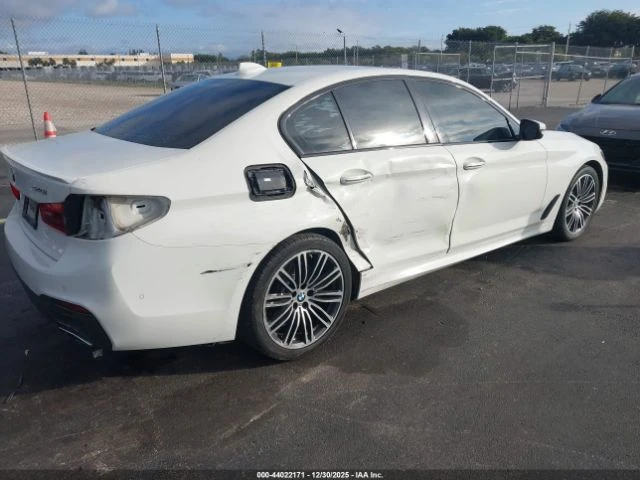 BMW 540 M* SPORT* ДИГИТАЛНО* ТАБЛО* 360КАМЕРА* LANE* ASSIS, снимка 5 - Автомобили и джипове - 53032189