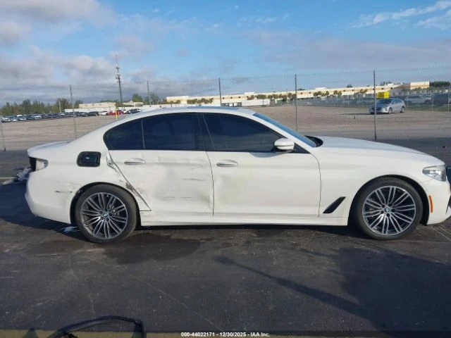 BMW 540 M* SPORT* ДИГИТАЛНО* ТАБЛО* 360КАМЕРА* LANE* ASSIS, снимка 6 - Автомобили и джипове - 53032189