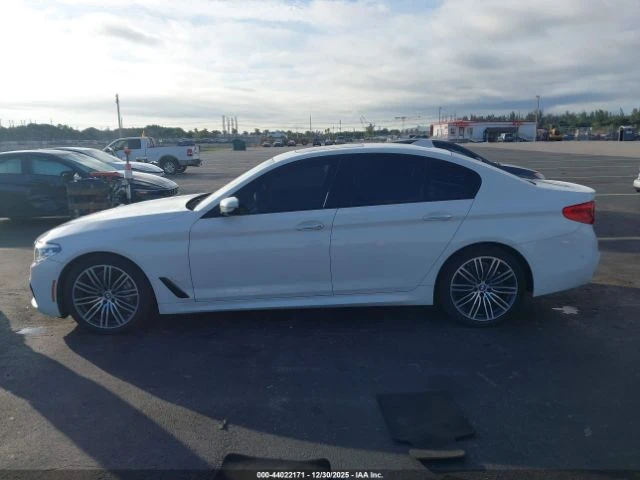 BMW 540 M* SPORT* ДИГИТАЛНО* ТАБЛО* 360КАМЕРА* LANE* ASSIS, снимка 7 - Автомобили и джипове - 53032189