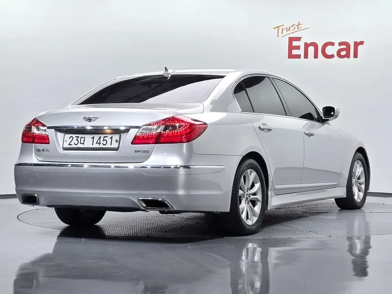 Hyundai Genesis 3.3, снимка 2 - Автомобили и джипове - 54618185