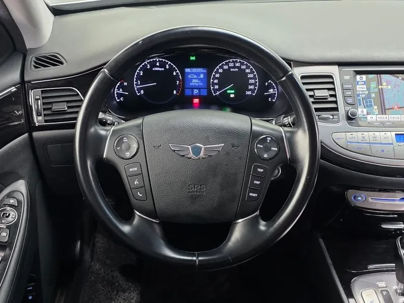 Hyundai Genesis 3.3, снимка 13 - Автомобили и джипове - 54618185