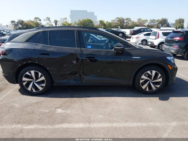 VW ID.4 Pro, снимка 11 - Автомобили и джипове - 56109260