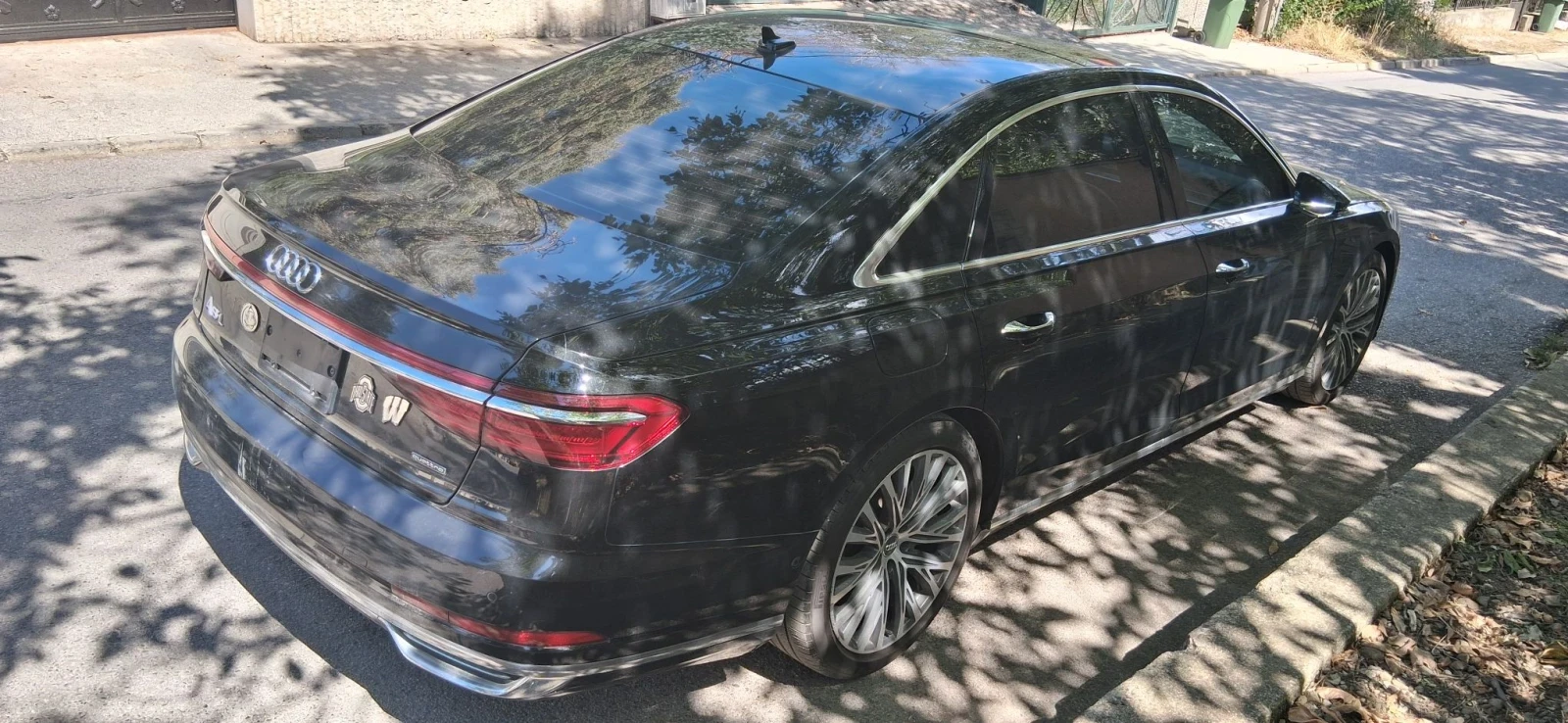 Audi A8 На части D5 55tfsi, снимка 3 - Автомобили и джипове - 55956026