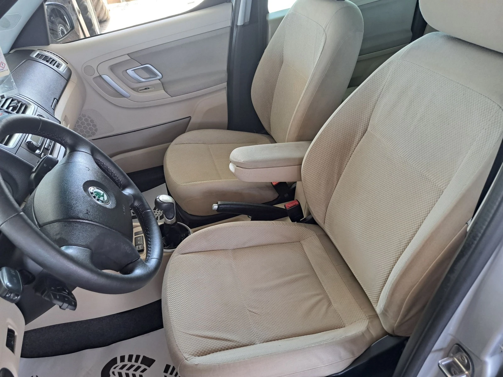 Skoda Roomster 1 4i16v 86ps.CNG ITALIA | Mobile.bg   12