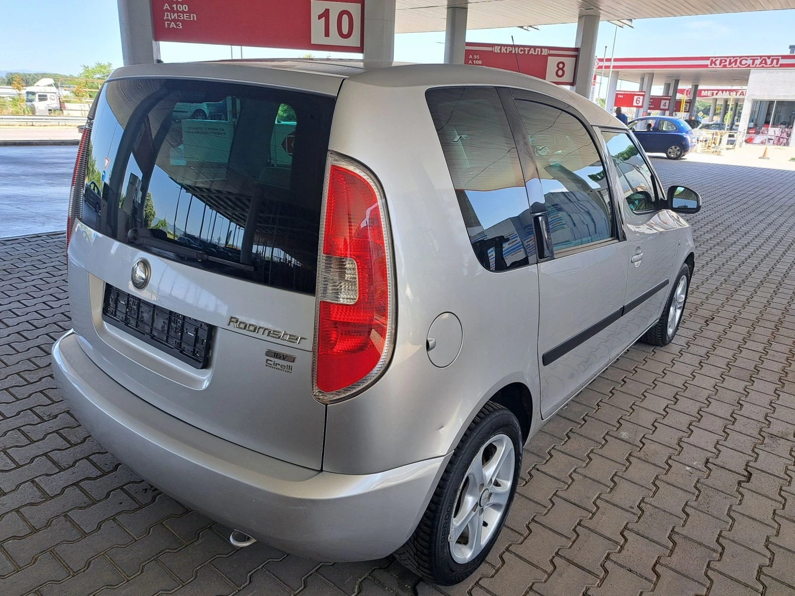 Skoda Roomster 1 4i16v 86ps.CNG ITALIA - изображение 6