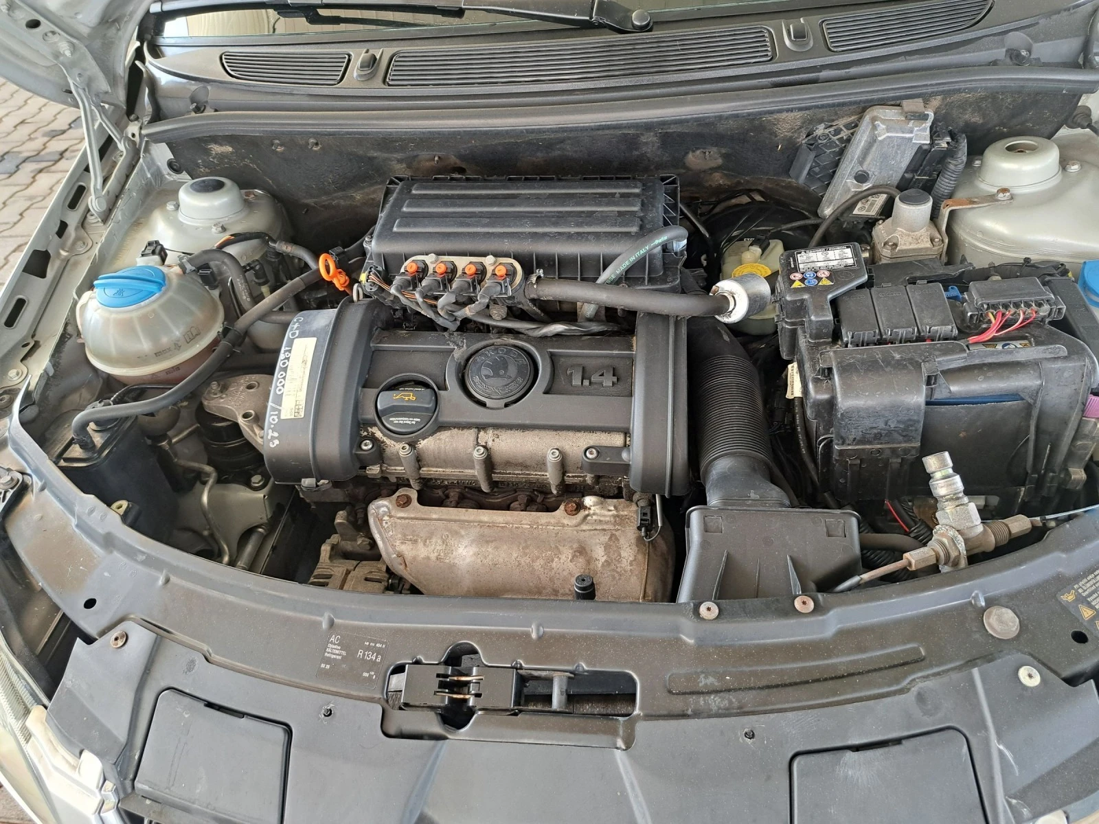 Skoda Roomster 1 4i16v 86ps.CNG ITALIA | Mobile.bg   14