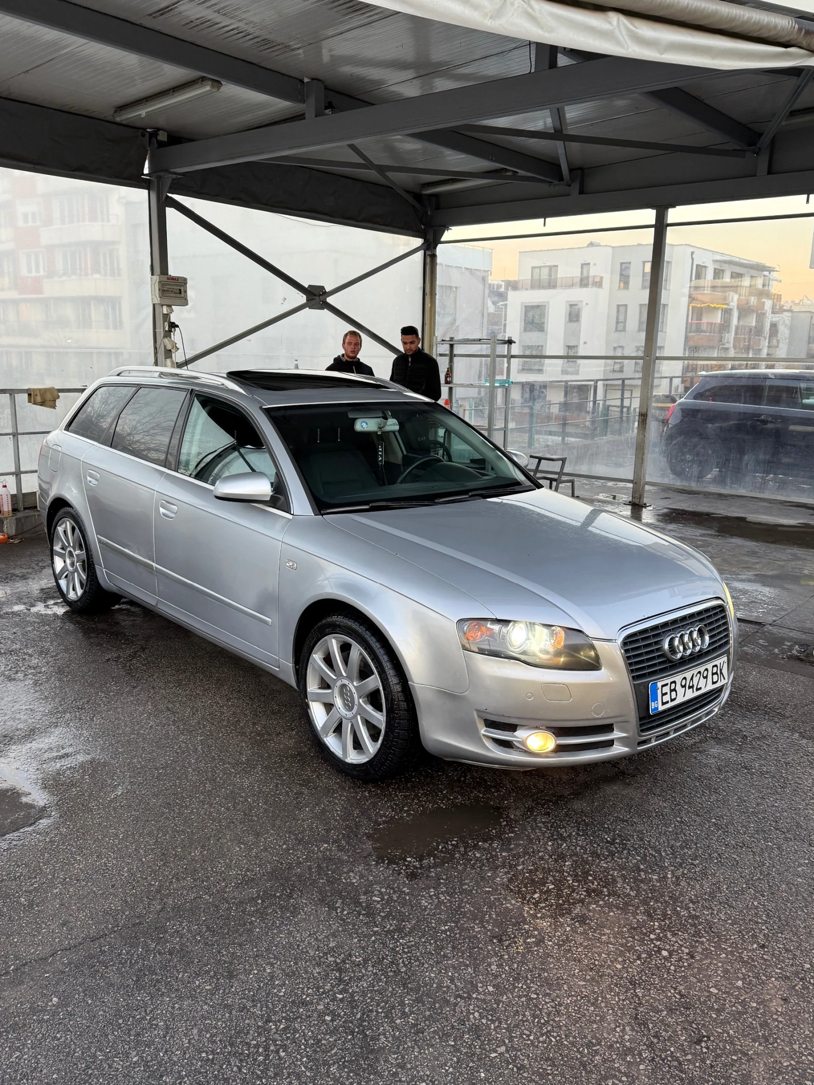 Audi A4 3.2FSI QUATTRO F1 - изображение 4