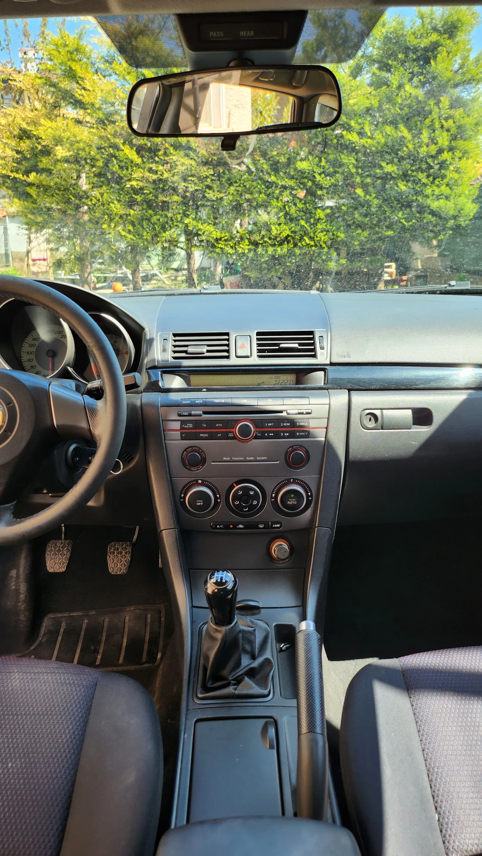 Mazda 3  - изображение 8