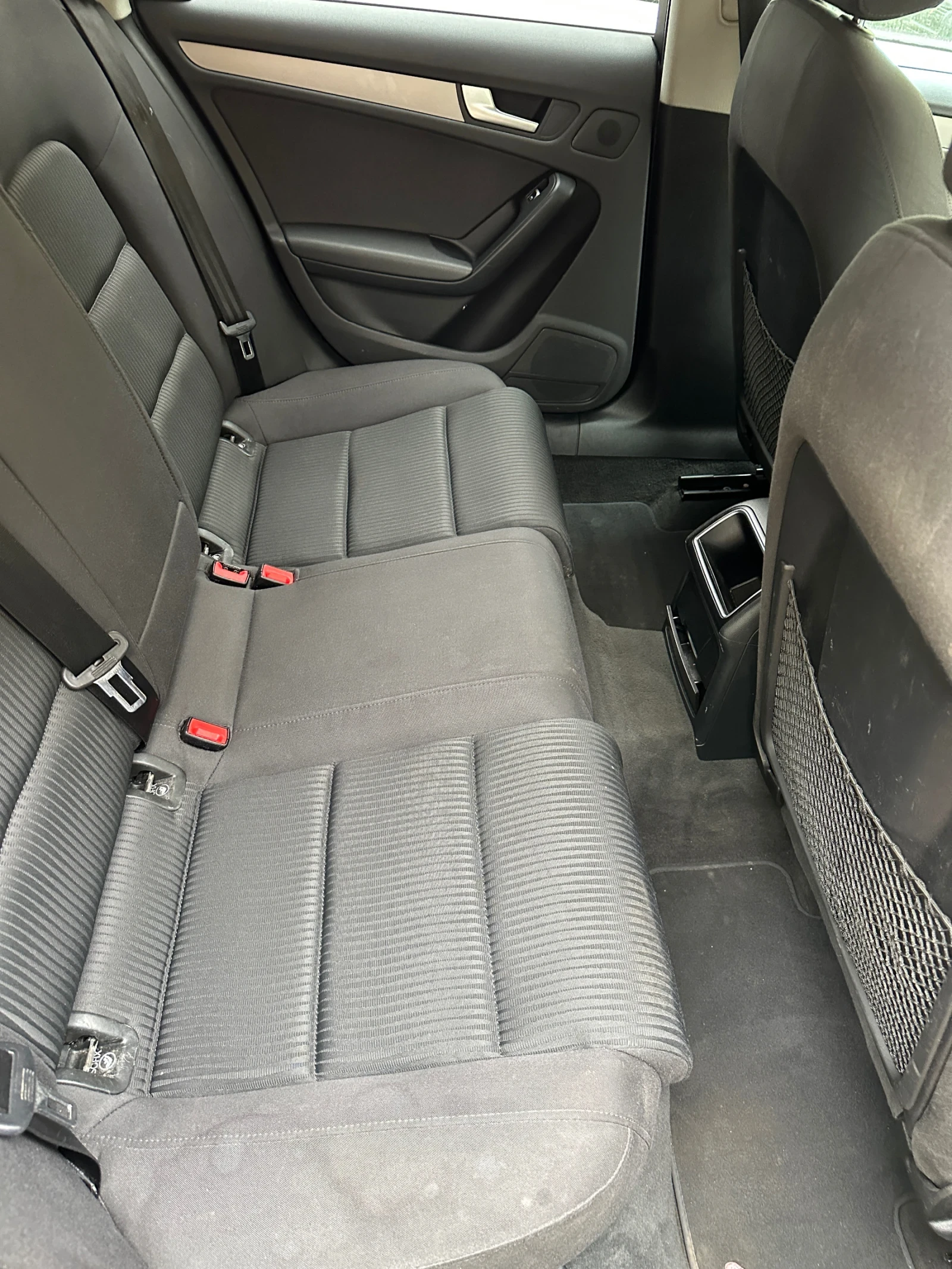 Audi A4 2.0 TDI 4x4 - изображение 7
