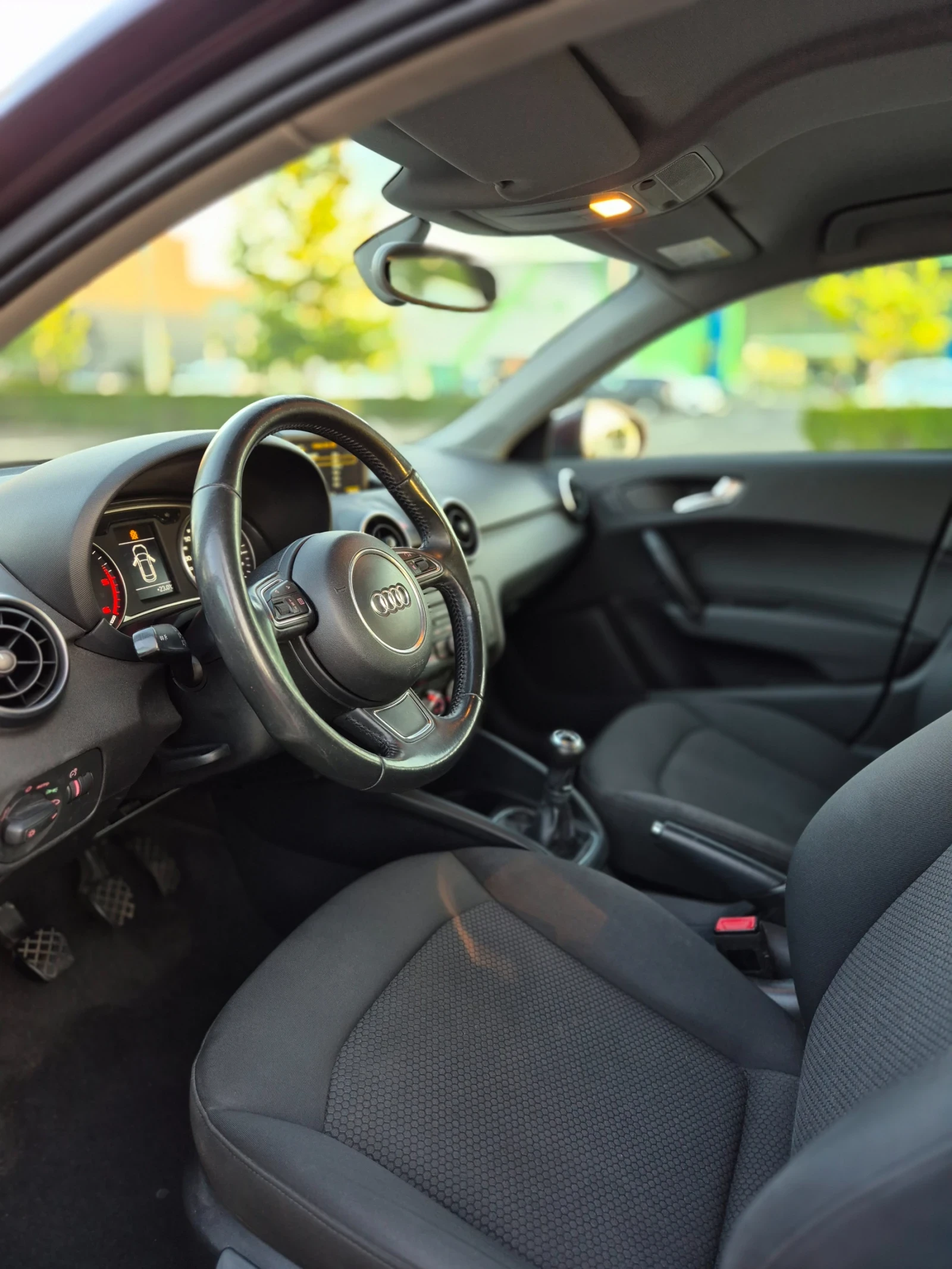 Audi A1 1, 6 SPORTBACK - изображение 9