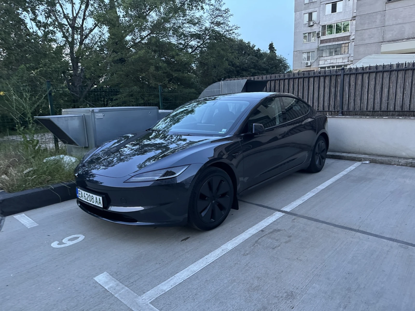 Tesla Model 3 highland (2024) Long Range - изображение 4