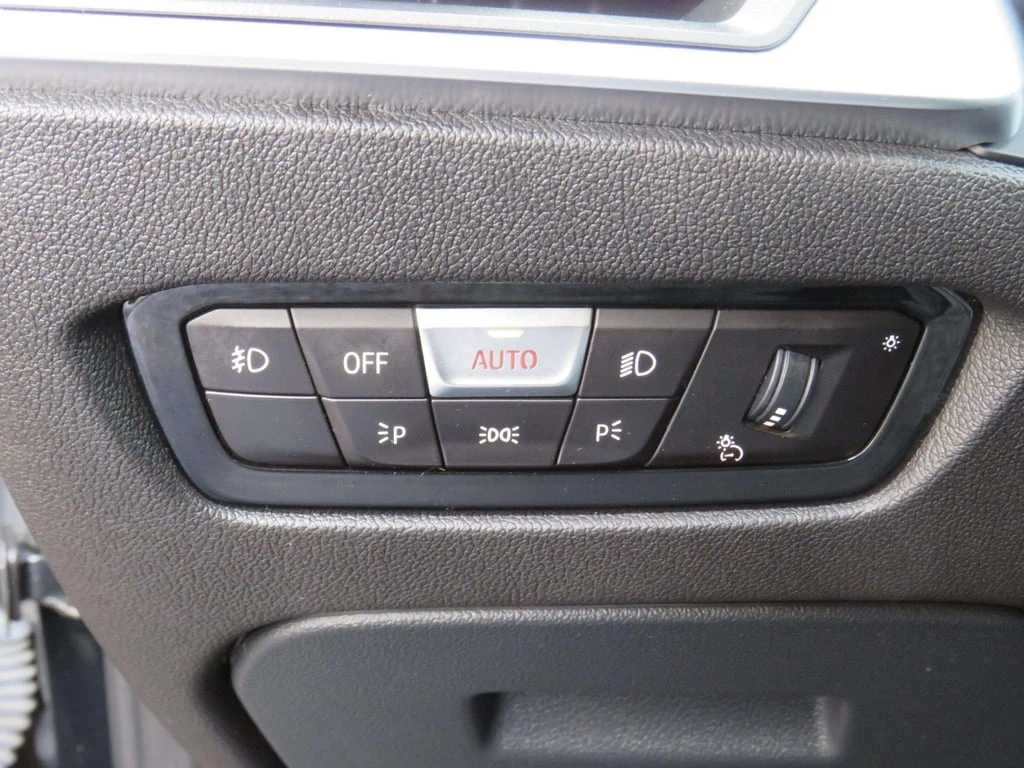 BMW 330 * xDrive * CARFAX * ��� ������������ ������ | Mobile.bg � ����������� 14