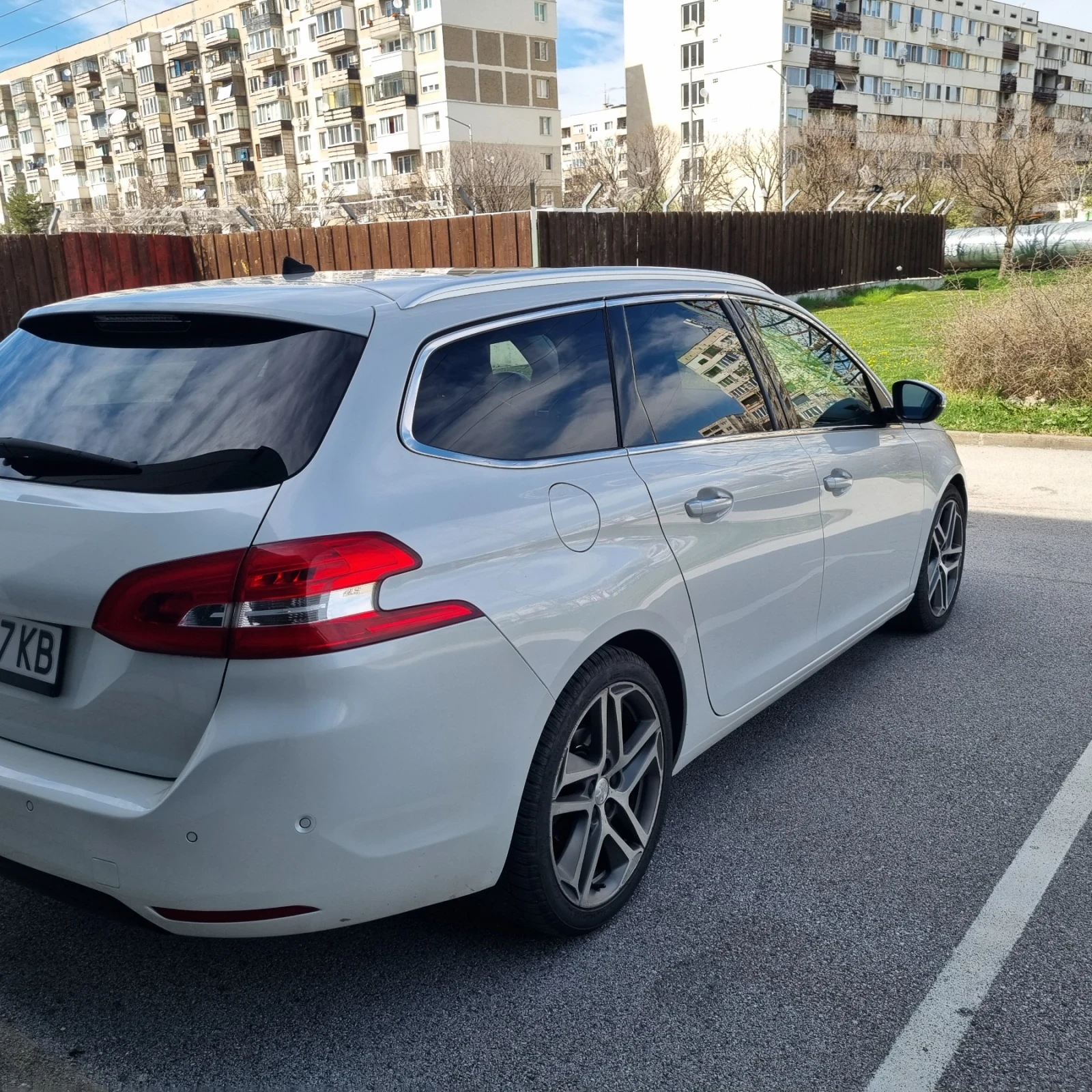 Peugeot 308 2.0 HDI 150 k.s ALLURE FULL LED, снимка 4 - Автомобили и джипове - 54158076