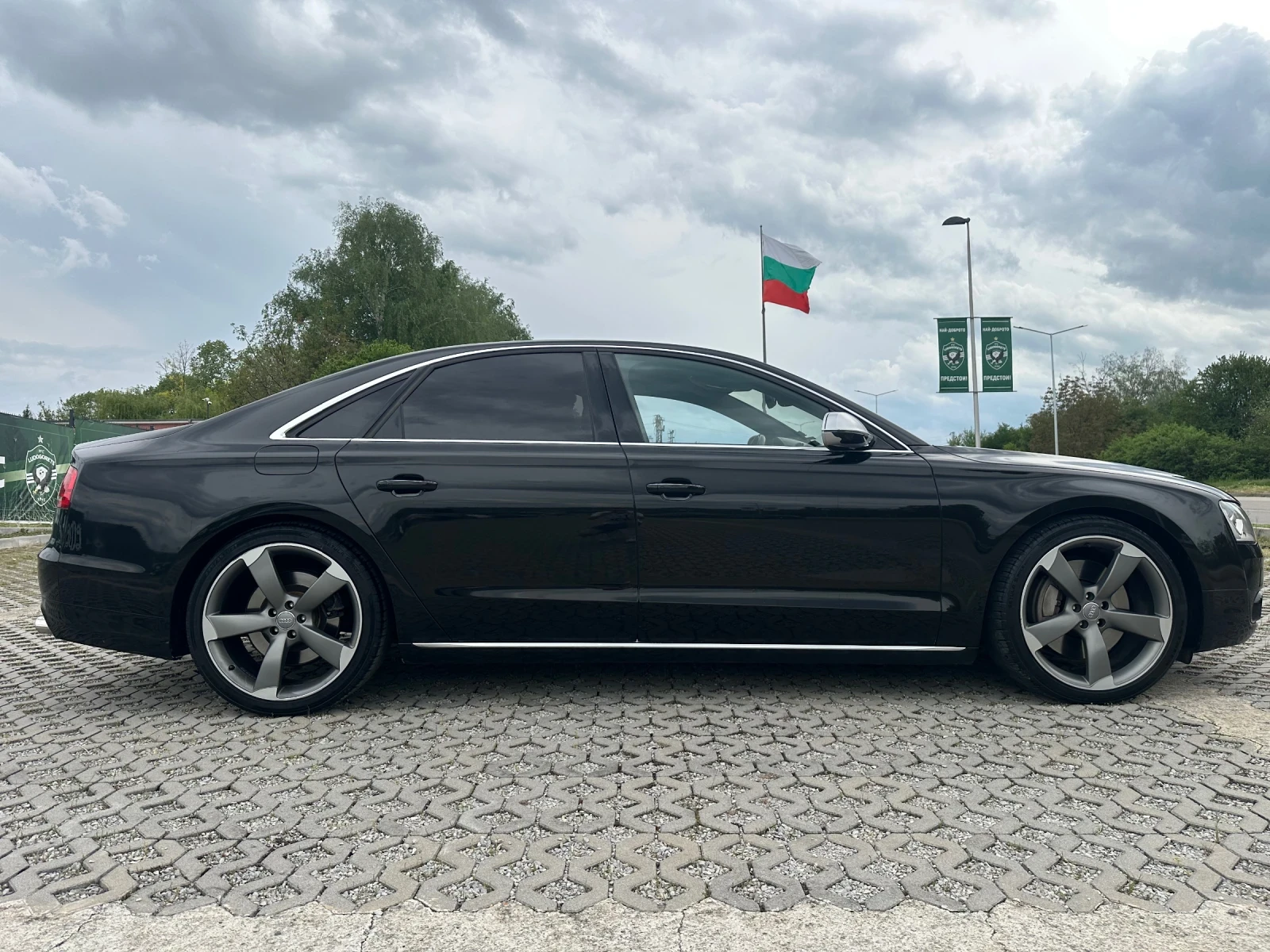 Audi A8 B&O 400к.с. 1050 NM FULL EXTRI, снимка 3 - Автомобили и джипове - 54509854