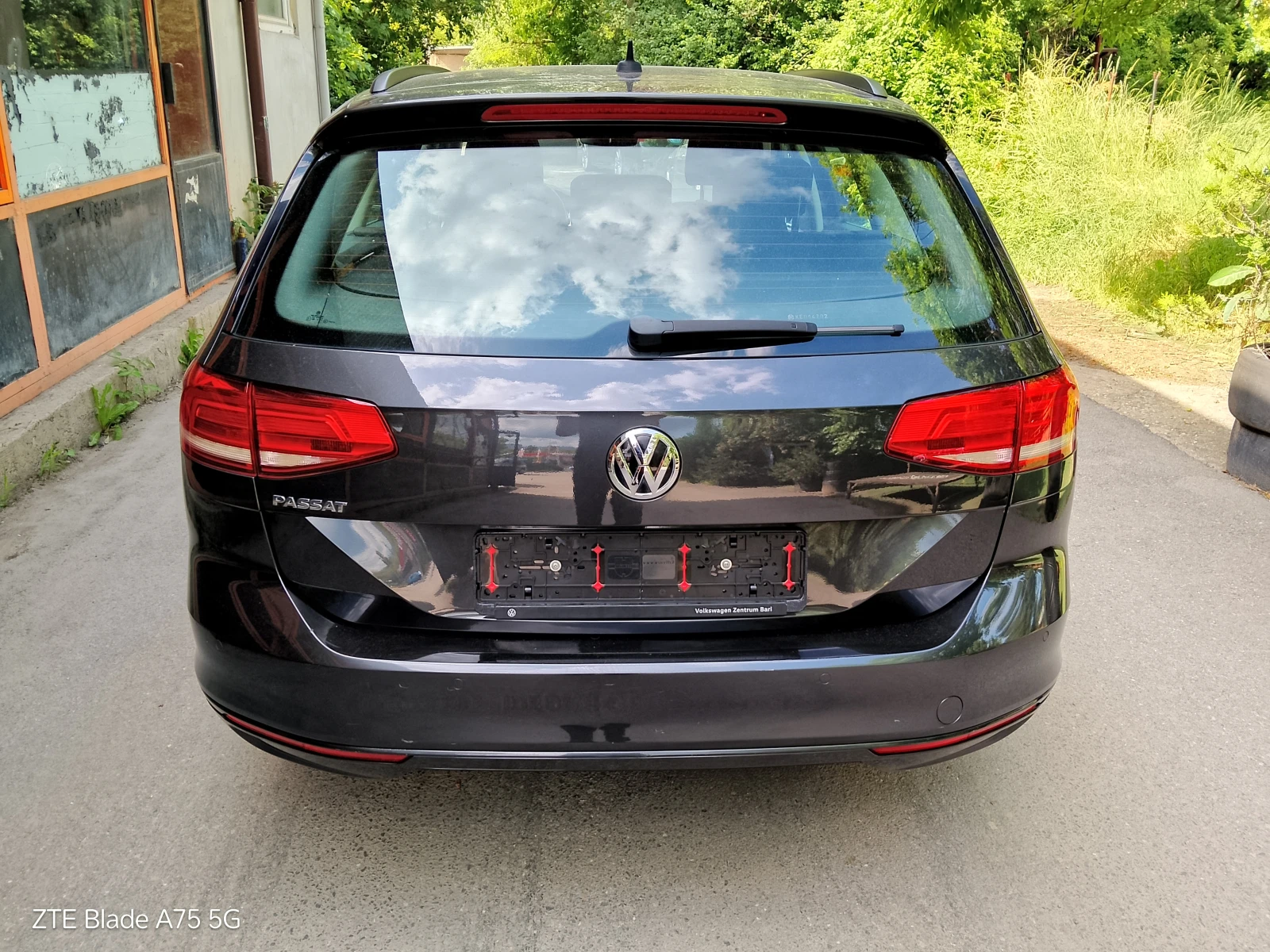 VW Passat 2.0 TDI, снимка 5 - Автомобили и джипове - 54875569