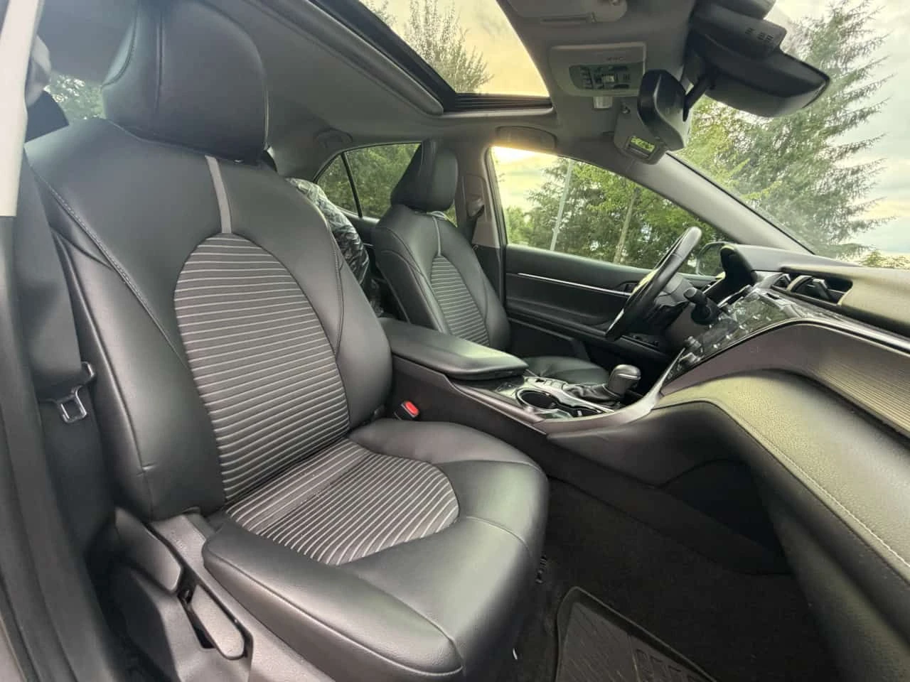 Toyota Camry * Hybrid * CARFAX * ПОДГРЕВ * KEYLESS * , снимка 15 - Автомобили и джипове - 55090502