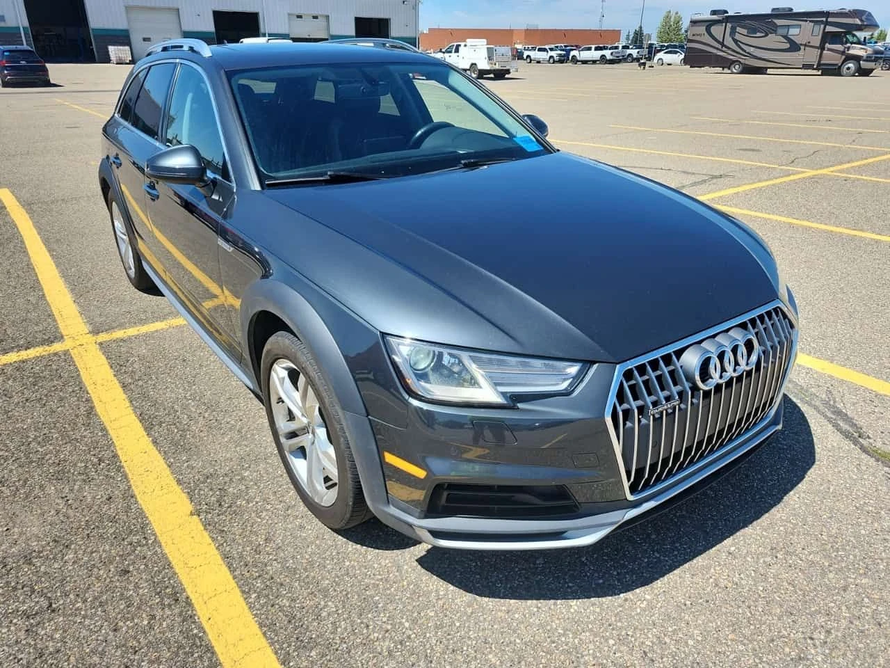 Audi A4 Allroad * PREMIUM * CARFAX * ОПЦИЯ ЗА ФИНАНСИРАНЕ, снимка 2 - Автомобили и джипове - 55193343