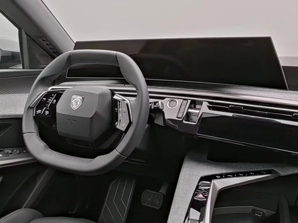 Peugeot 5008 PHEV/224HP/ALLURE/DSC7/360/LED/KLESS/CPLAY/535q, снимка 8 - Автомобили и джипове - 55430489