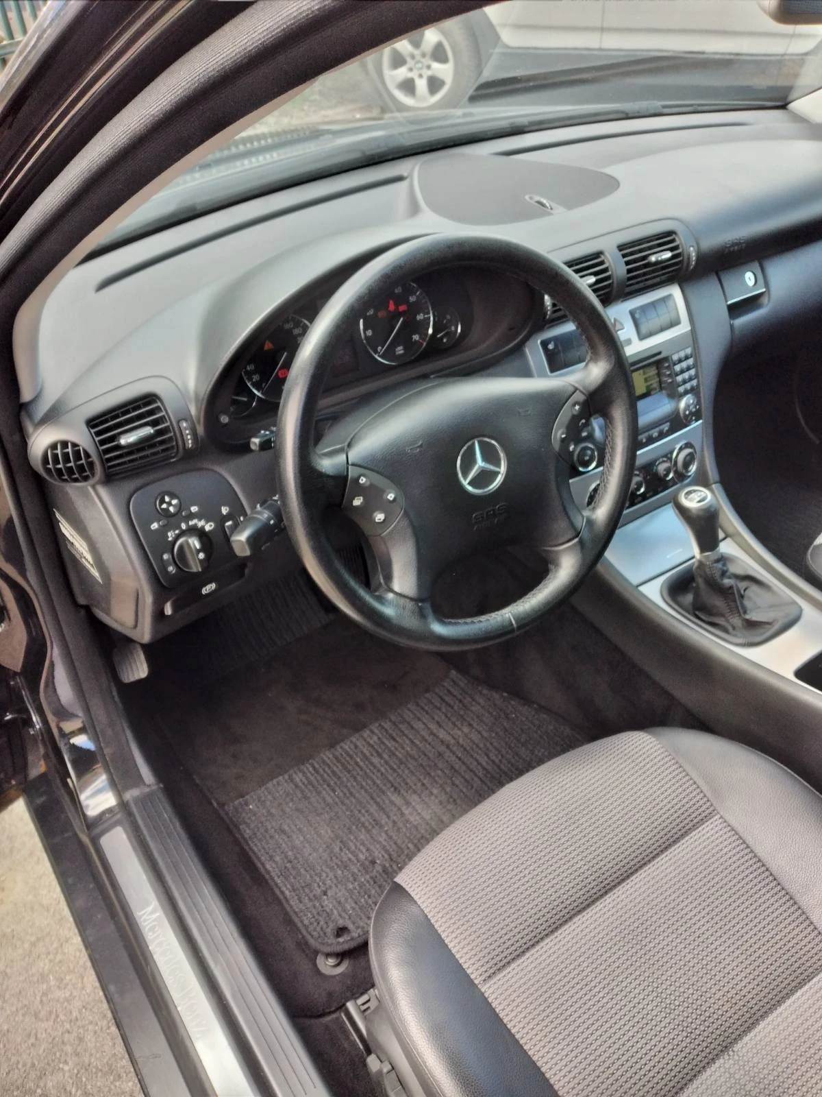 Mercedes-Benz C 200 kompressor AVANTGARDE , снимка 8 - Автомобили и джипове - 55502873