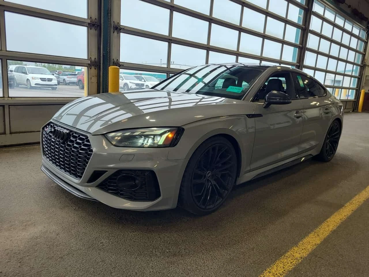 Audi Rs5  2.9 TFSI / MATRIX / МАСАЖИ / DISTRONIC / 360 