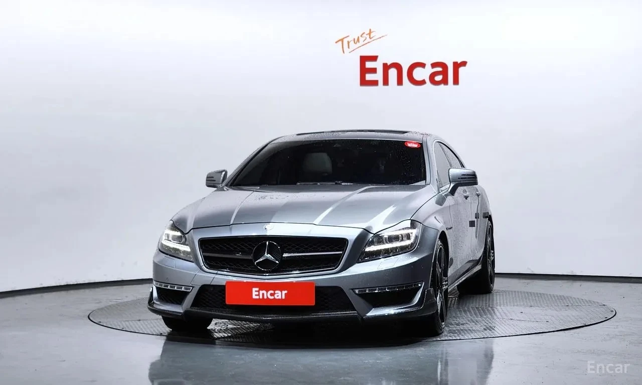 Mercedes-Benz CLS 63 ПОДГРЕВ/ОБДУХ/ПАНОРАМА/ХАРМАН, снимка 3 - Автомобили и джипове - 55940600