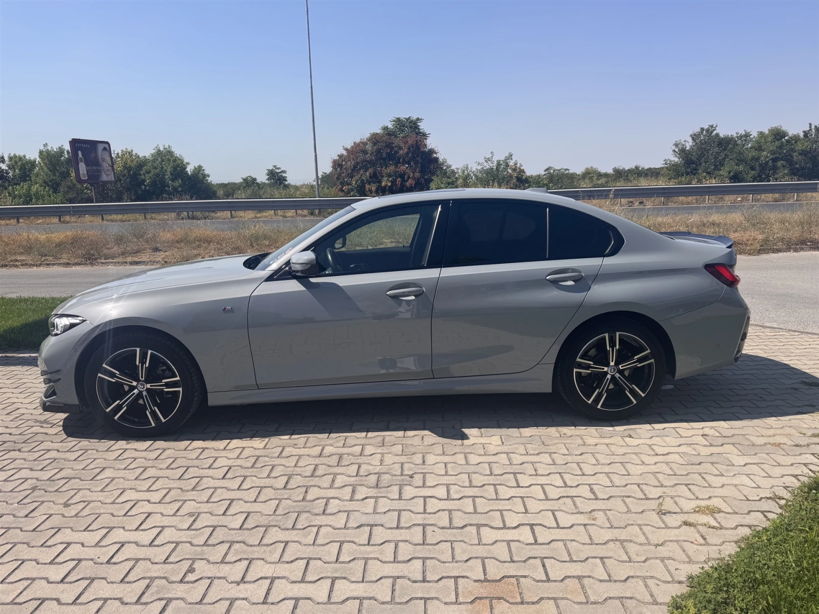 BMW 318 Sedan (MX), снимка 3 - Автомобили и джипове - 56074532