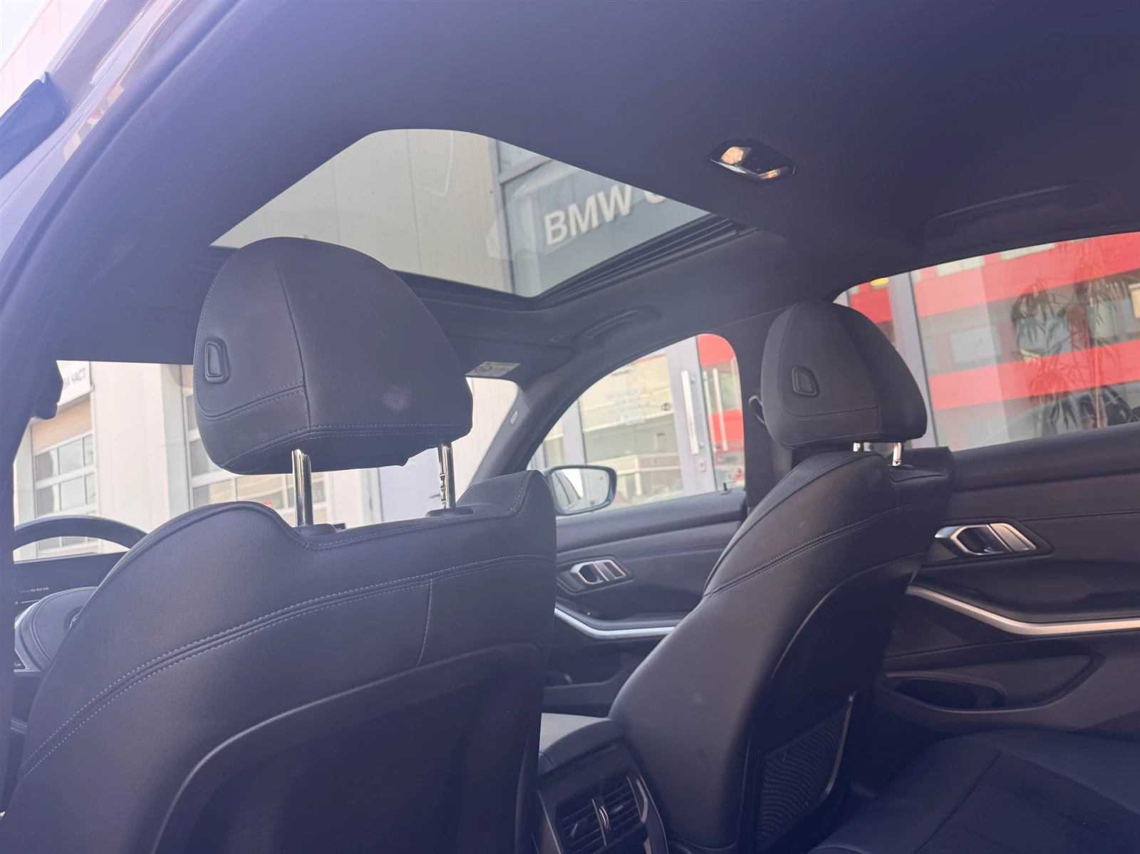 BMW 318 Sedan (MX), снимка 15 - Автомобили и джипове - 56074532