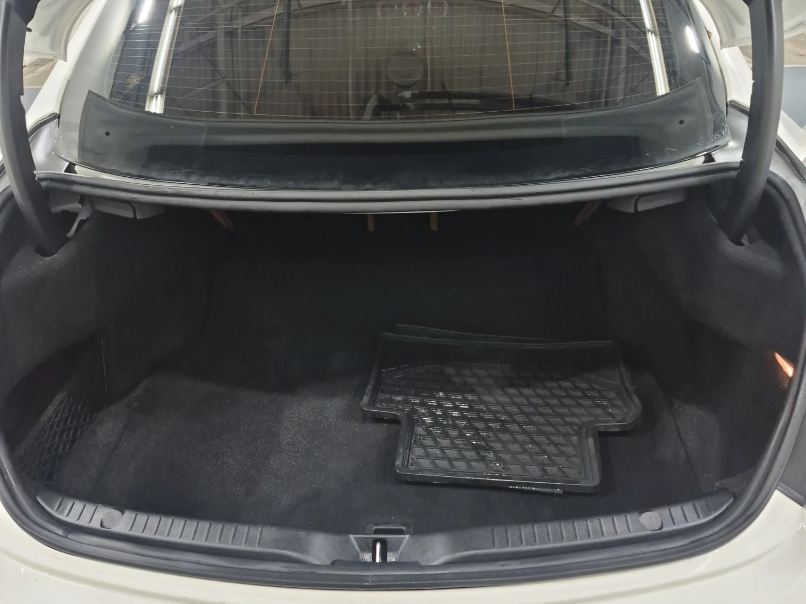 Mercedes-Benz C 300 * CARFAX * АВТОКРЕДИТ* , снимка 14 - Автомобили и джипове - 56082848