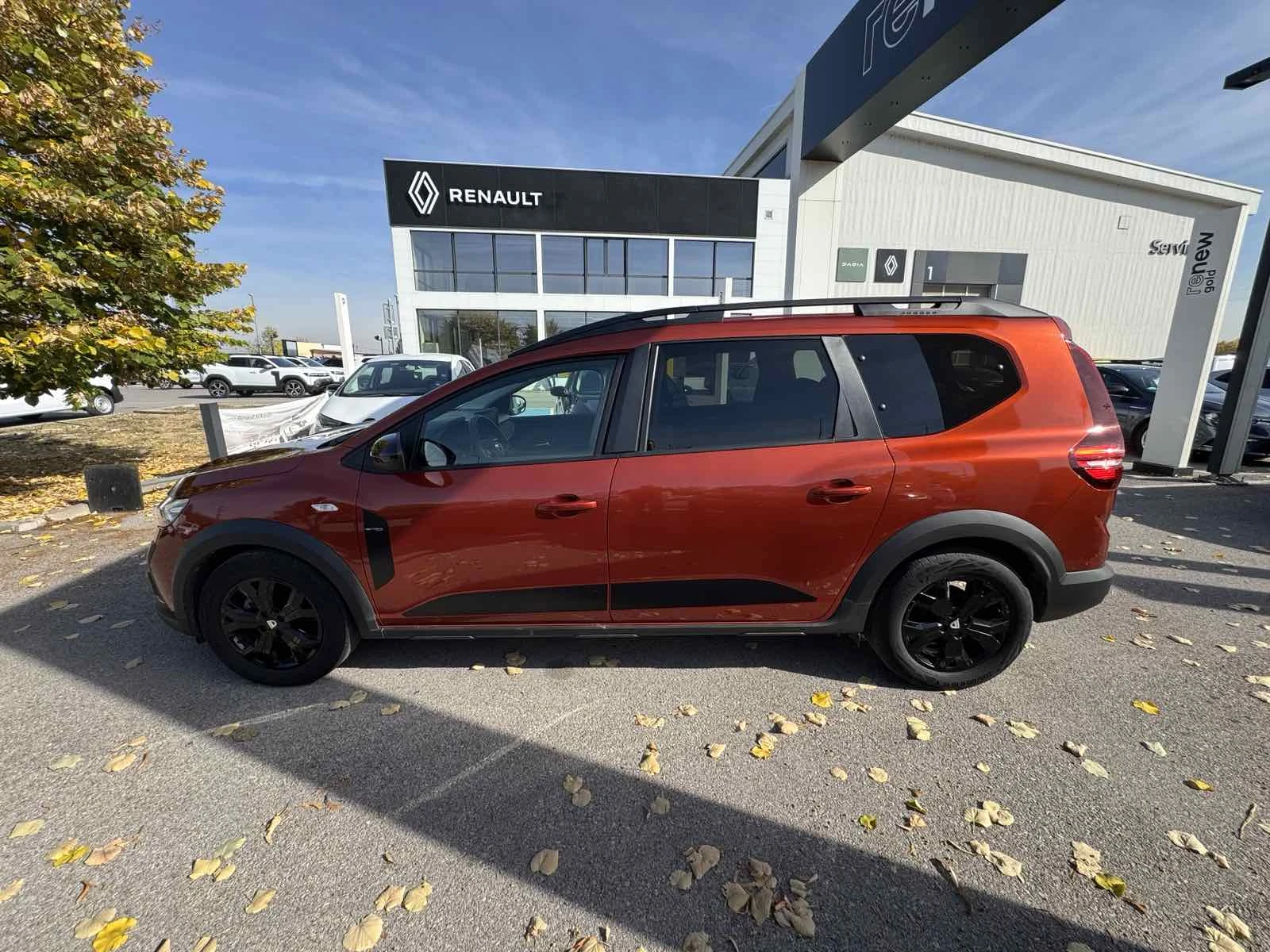 Dacia Jogger 1.0Tce 6+ 1 EXTREME, снимка 3 - Автомобили и джипове - 56576666