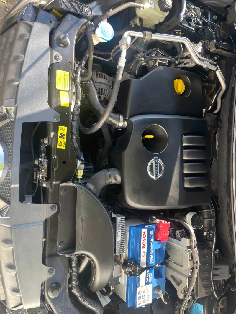 Nissan Qashqai 1.5DCI, снимка 11 - Автомобили и джипове - 47680901