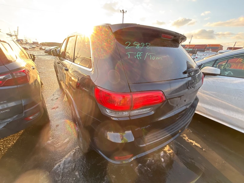 Jeep Grand cherokee 3.6 V6/LAREDO/ZF/ПОДГРЕВ/NAVI/ФИКС. ЦЕНА, снимка 16 - Автомобили и джипове - 48455786