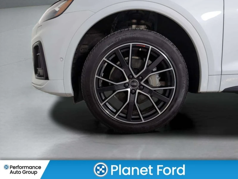 Audi Q5 * S Line quattro Technik * CARFAX * ЦЕНА ДО БГ, снимка 9 - Автомобили и джипове - 53286973