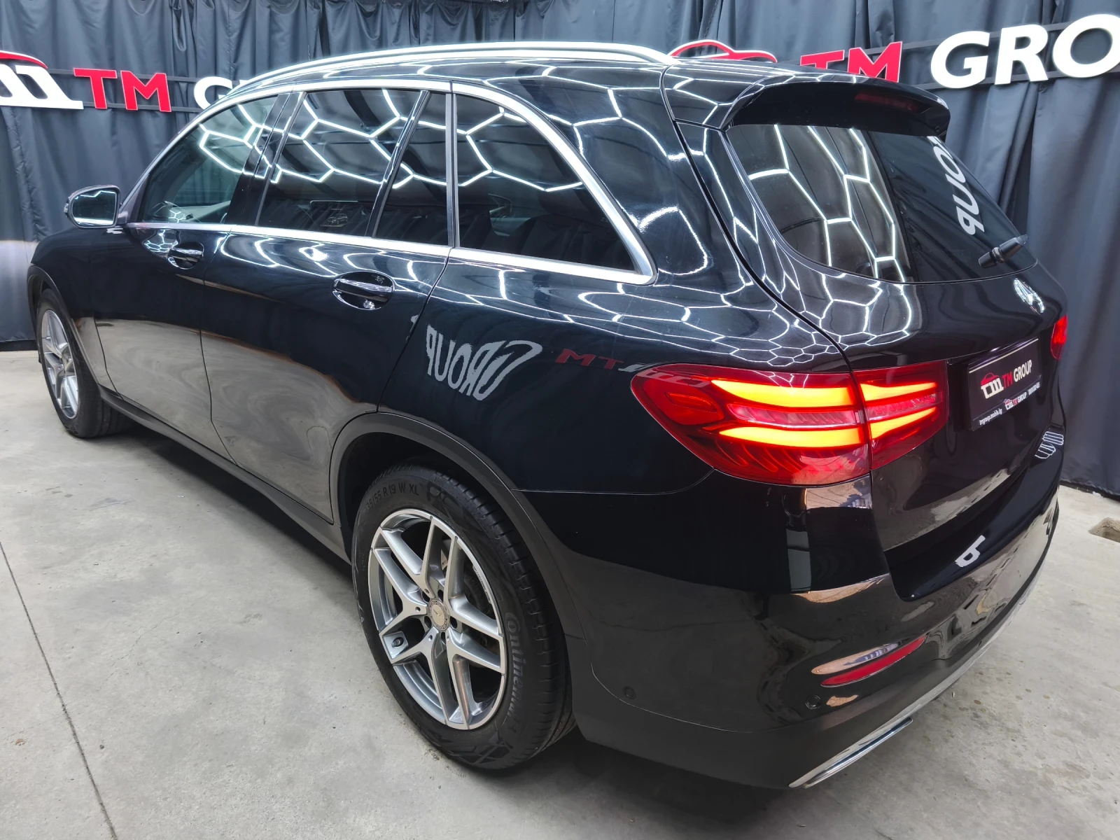 Mercedes-Benz GLC 250 Automatic 4matic AMGline 204k.c E6 - изображение 6