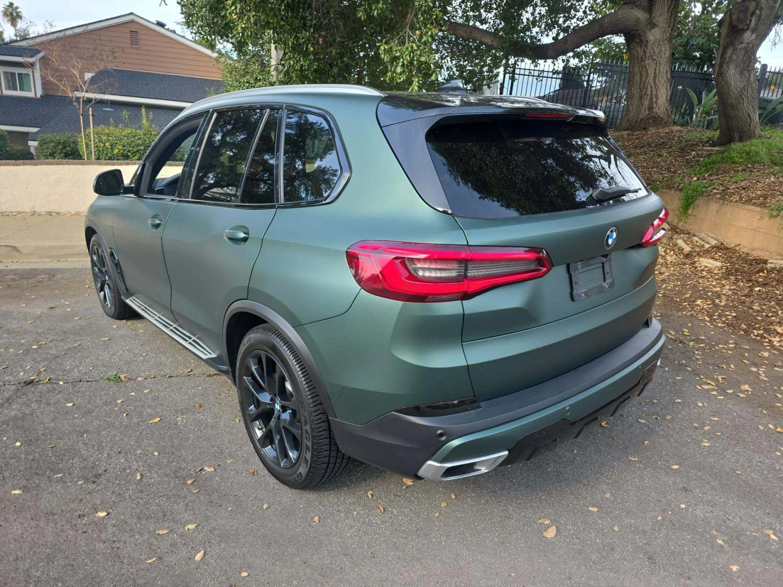 BMW X5 SATIN GREEN* HUD* PANORAMA* AMBIENT*  - изображение 4