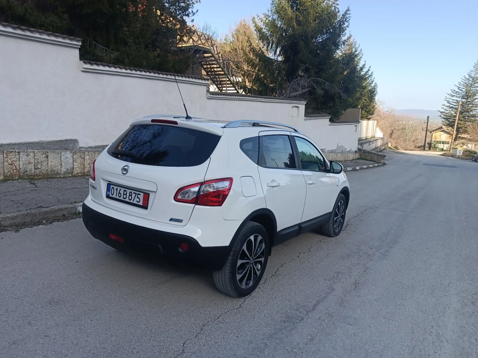 Nissan Qashqai 1.5 Dci Panorama, снимка 6 - Автомобили и джипове - 54026371