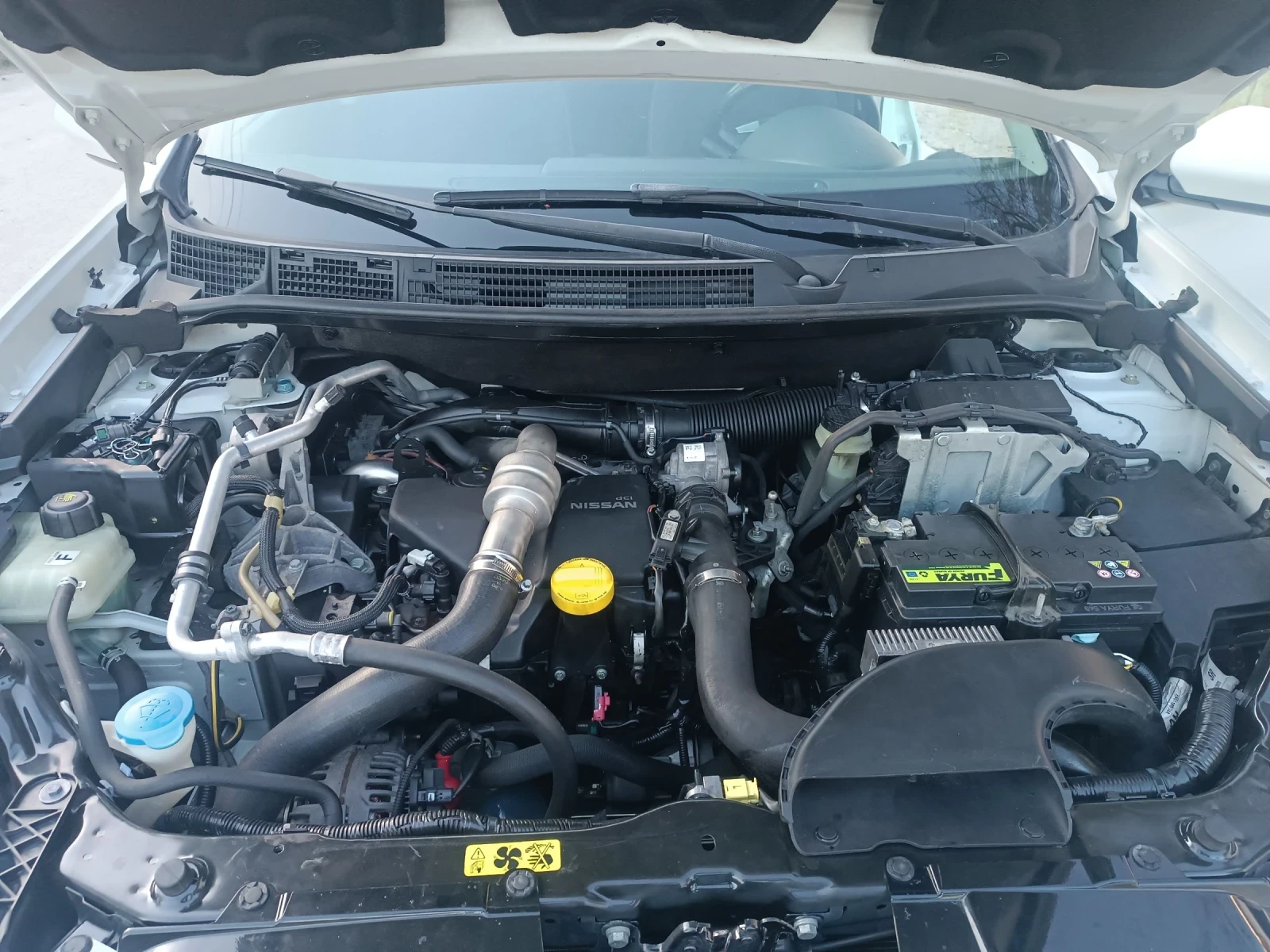 Nissan Qashqai 1.5 Dci Panorama, снимка 12 - Автомобили и джипове - 54026371