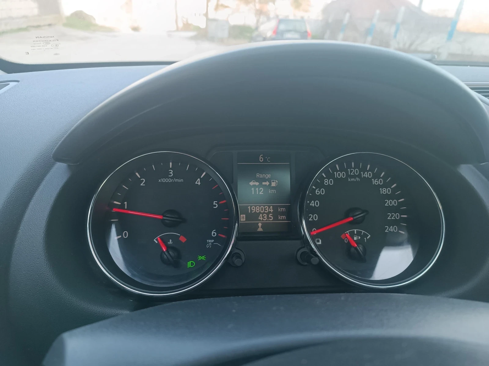 Nissan Qashqai 1.5 Dci Panorama, снимка 11 - Автомобили и джипове - 54026371