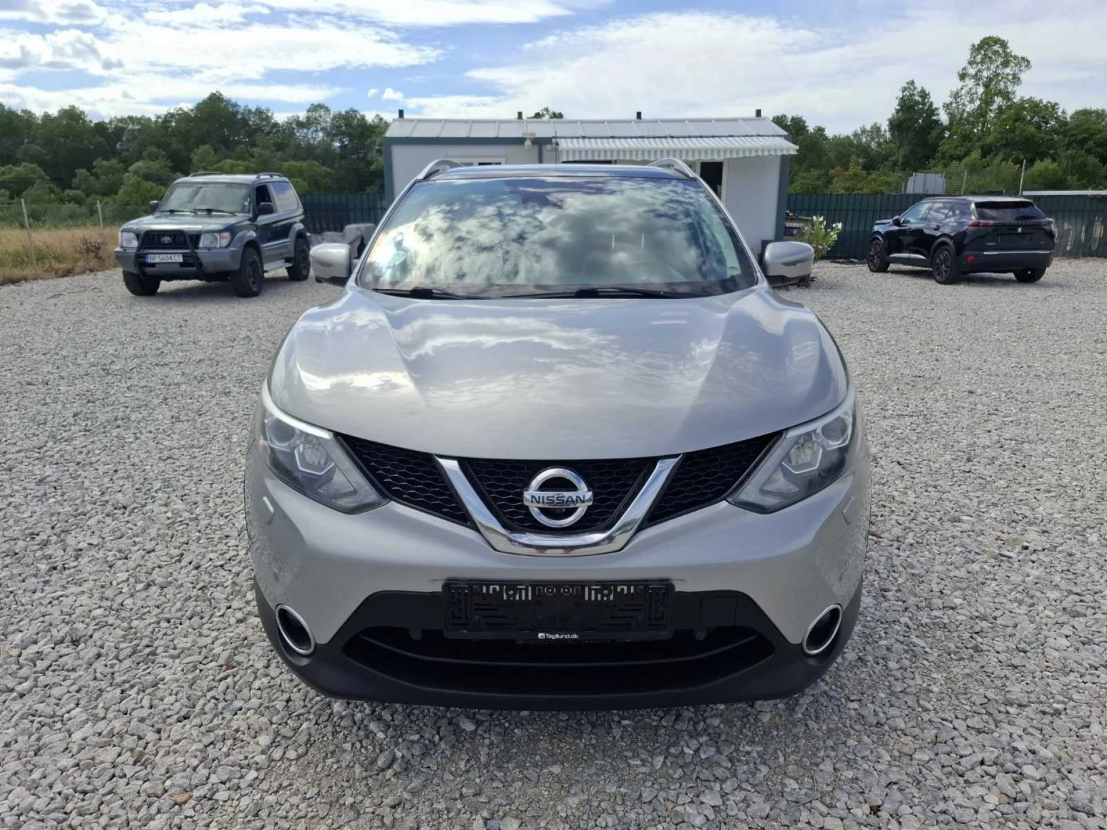 Nissan Qashqai 1.6D KLI AVT NAVI TEKNA 130, снимка 2 - Автомобили и джипове - 55221145