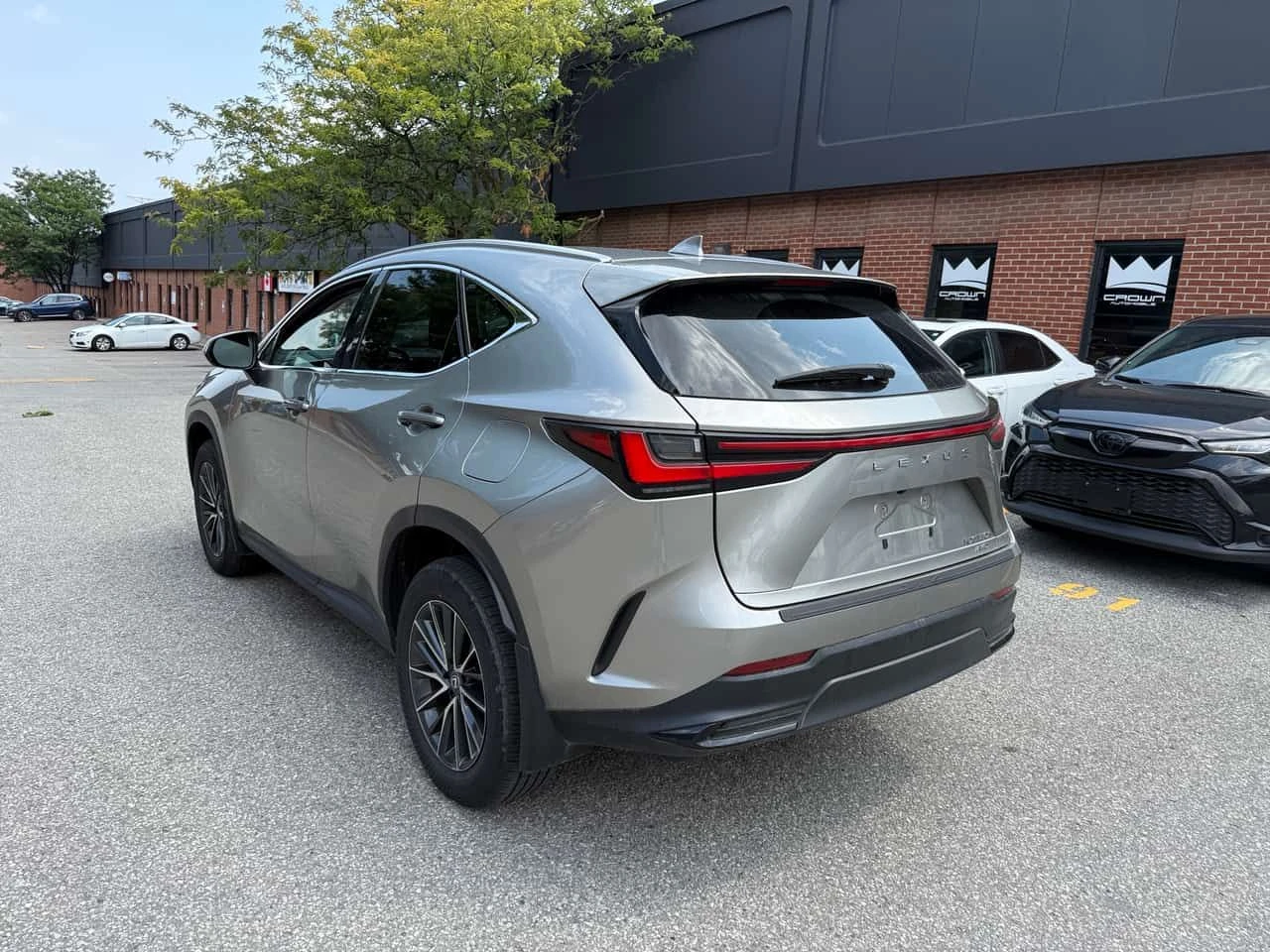 Lexus NX 350h БЕЗ ЗАБЕЛЕЖКИ* DISTRONIC* ОБДУХВАНЕ* , снимка 10 - Автомобили и джипове - 55618485