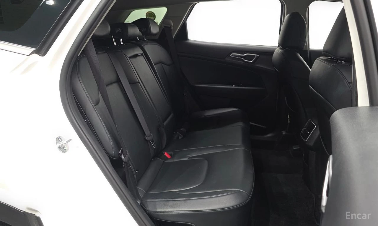 Kia Sportage 1.6 HYBRID, снимка 8 - Автомобили и джипове - 55657135