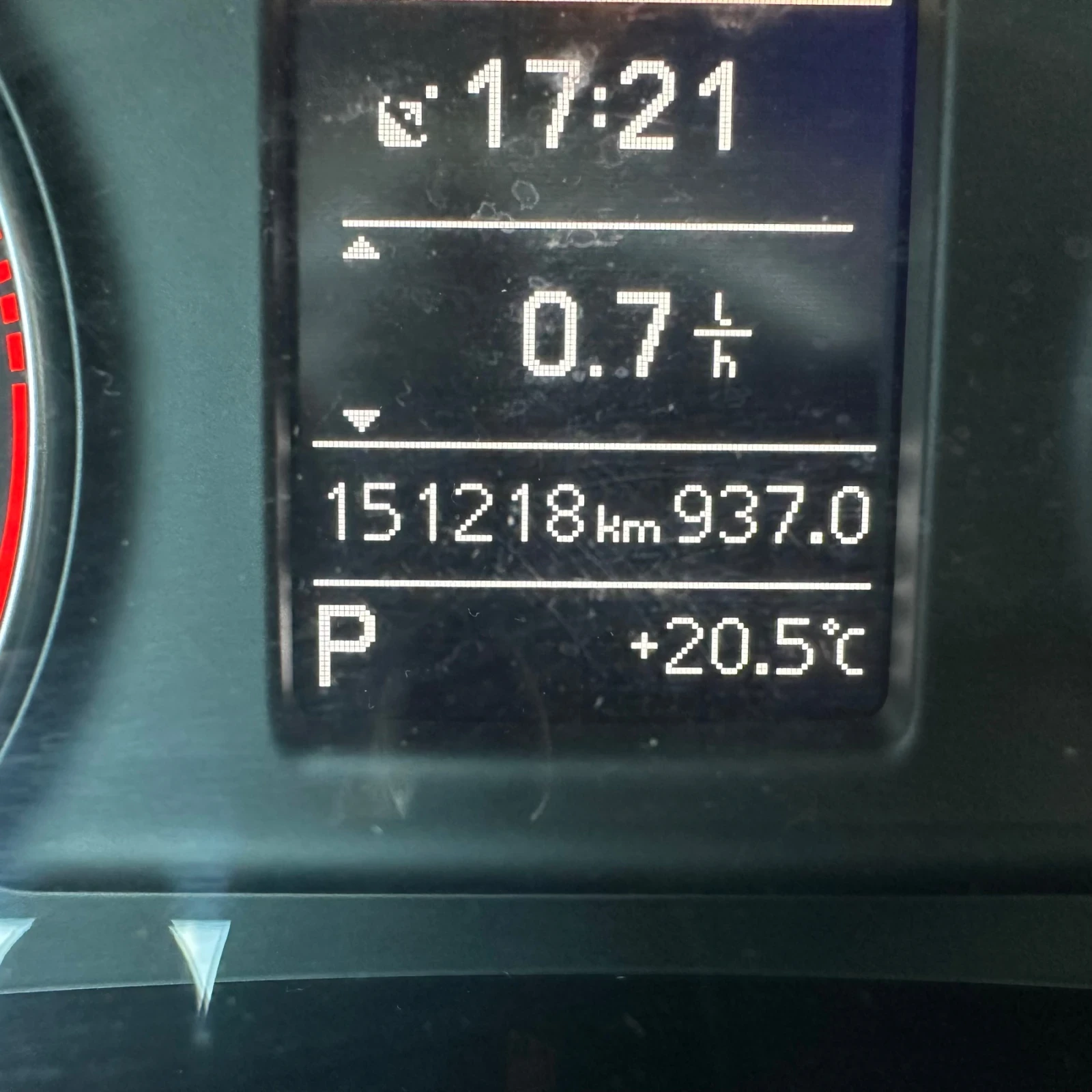 Audi Q3 2.0TDI, снимка 10 - Автомобили и джипове - 56641392