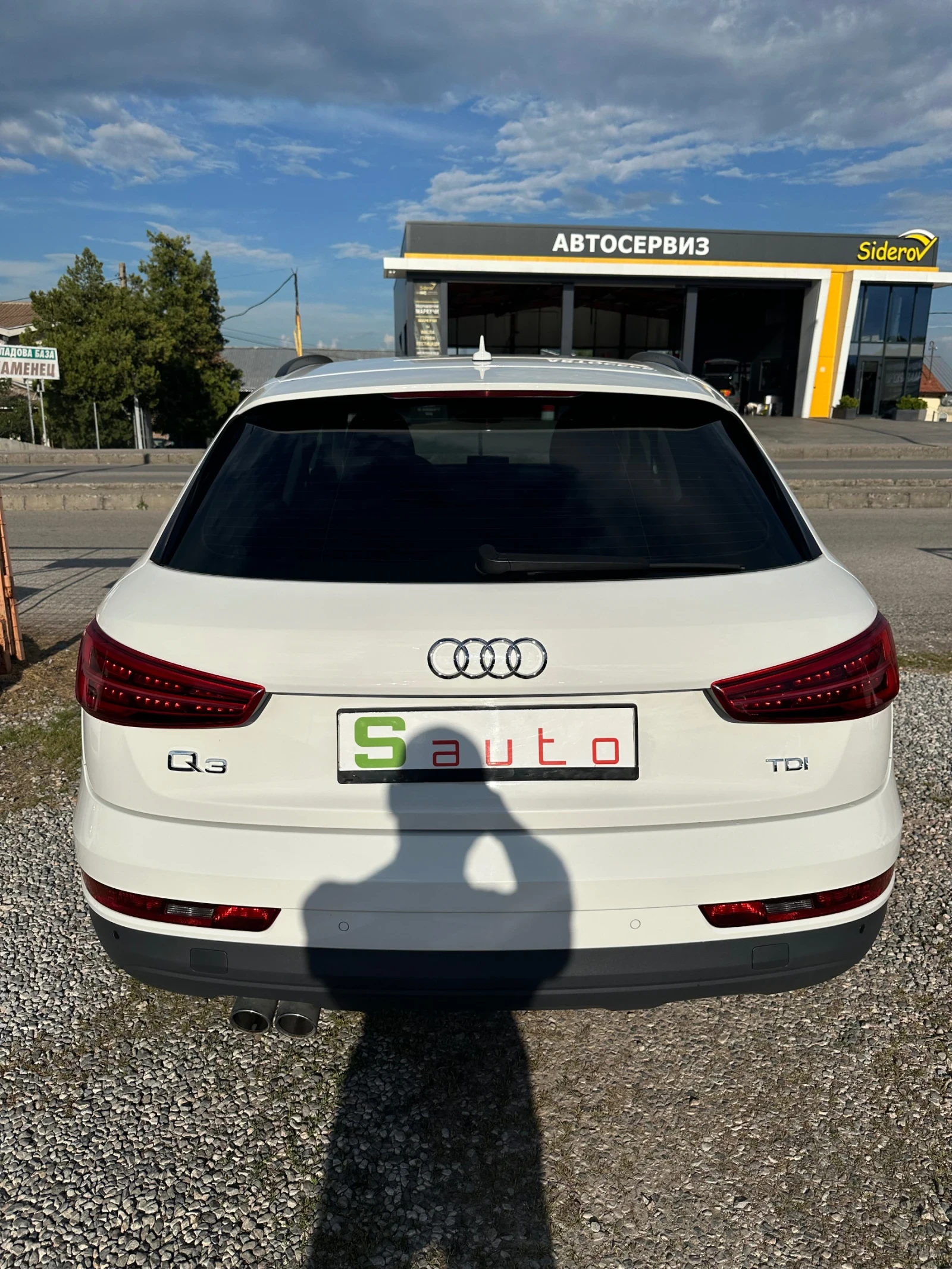 Audi Q3 2.0TDI, снимка 4 - Автомобили и джипове - 56641392