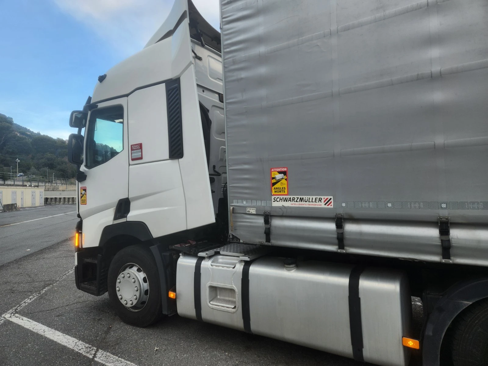 Renault T, снимка 3 - Камиони - 54733740