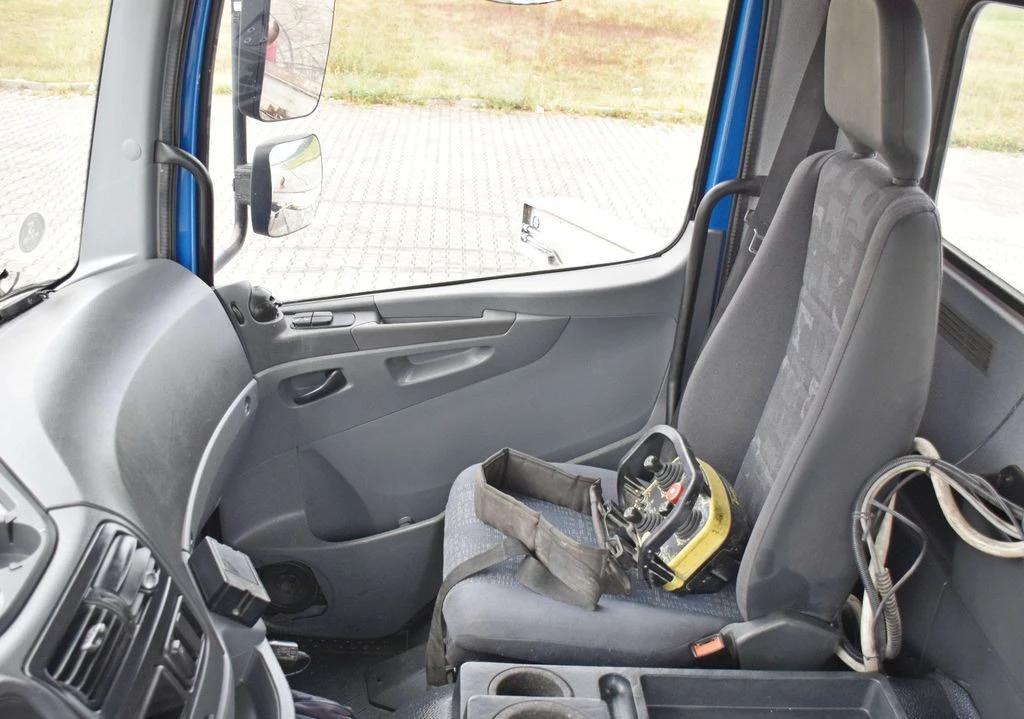 Бетон помпа Mercedes-Benz Axor 1833 Спешно - изображение 8