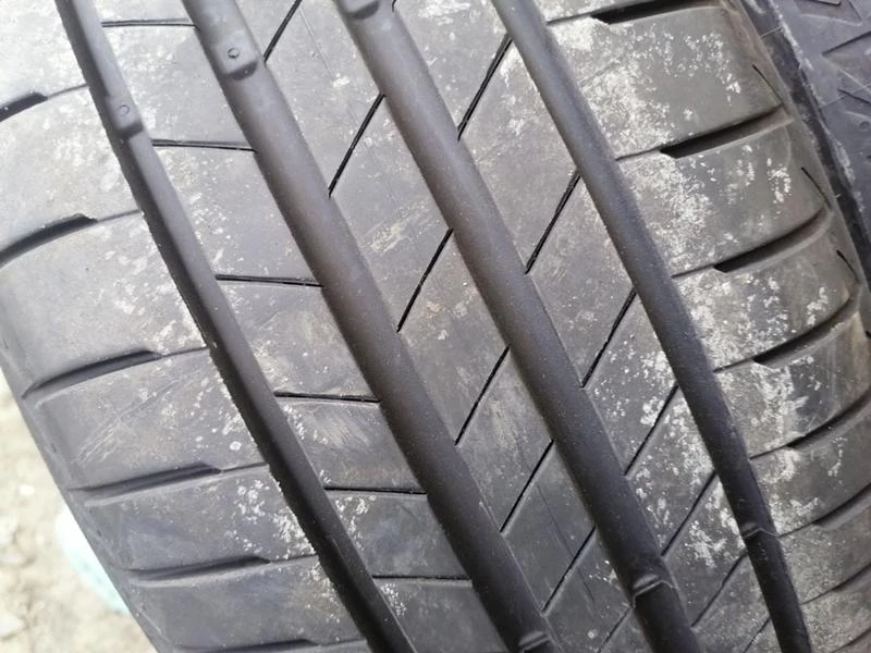 Гуми Летни 225/50R18, снимка 4 - Гуми и джанти - 31187453